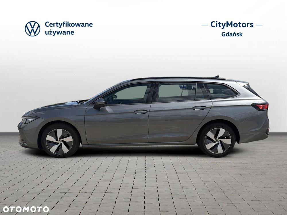 Volkswagen Passat - 4