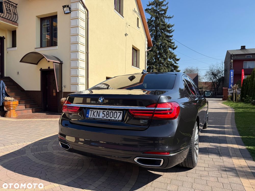 BMW Seria 7 740d xDrive - 10