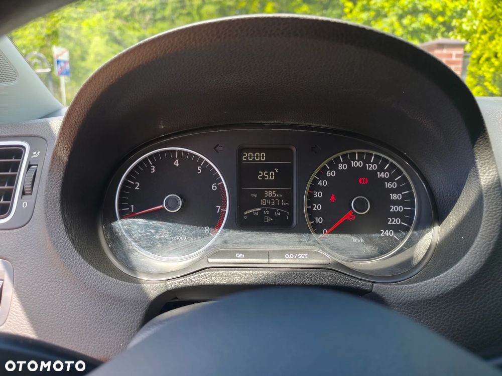 Volkswagen Polo 1.4 Team - 20