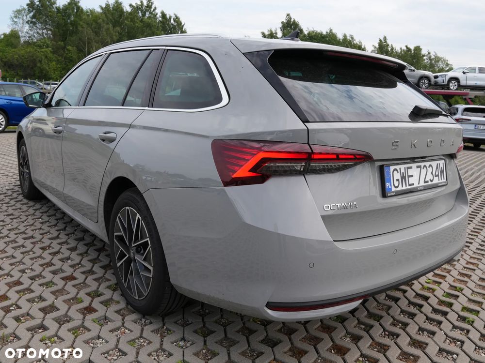 Skoda Octavia 2.0 TDI Edition 130 Selection DSG - 14
