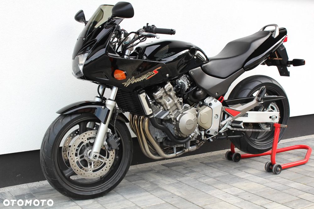 Honda CB - 1