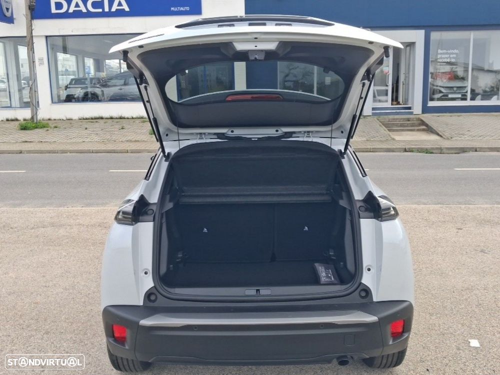 Peugeot 2008 1.2 PureTech Allure - 6