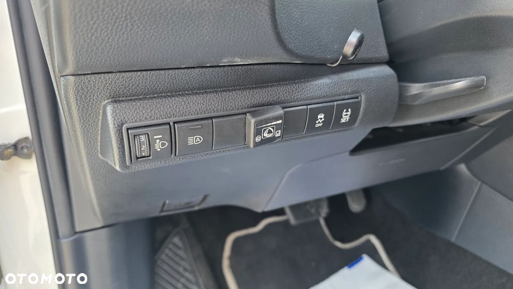 Toyota Corolla 1.8 Hybrid GPF Comfort - 12