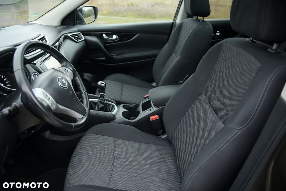 Nissan Qashqai 1.6 DIG-T Tekna - 28