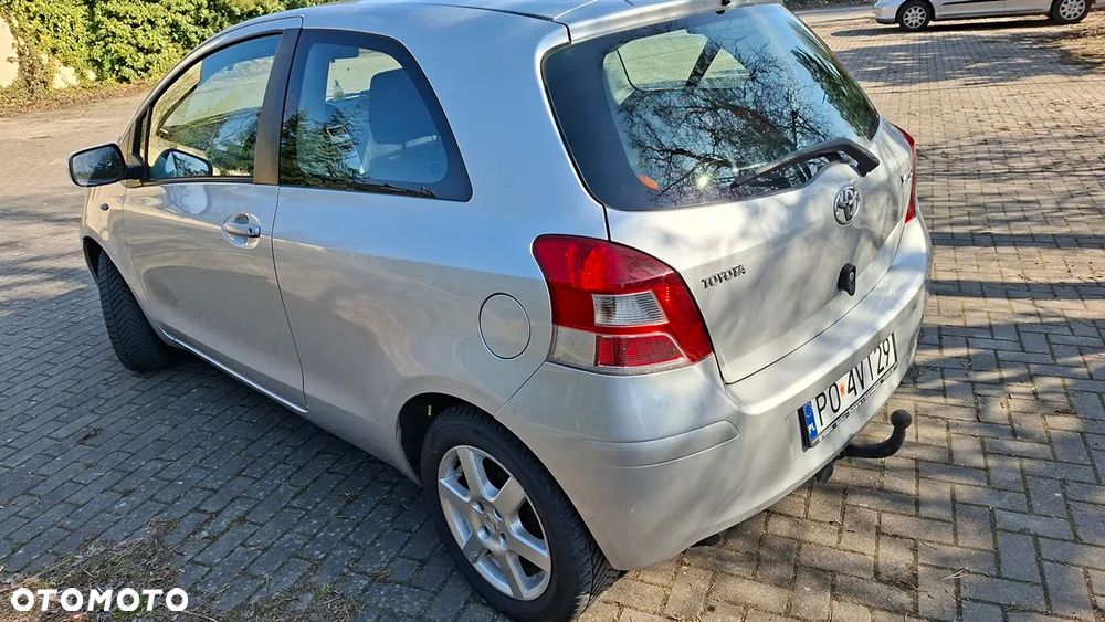 Toyota Yaris 1.0 Luna A/C - 6