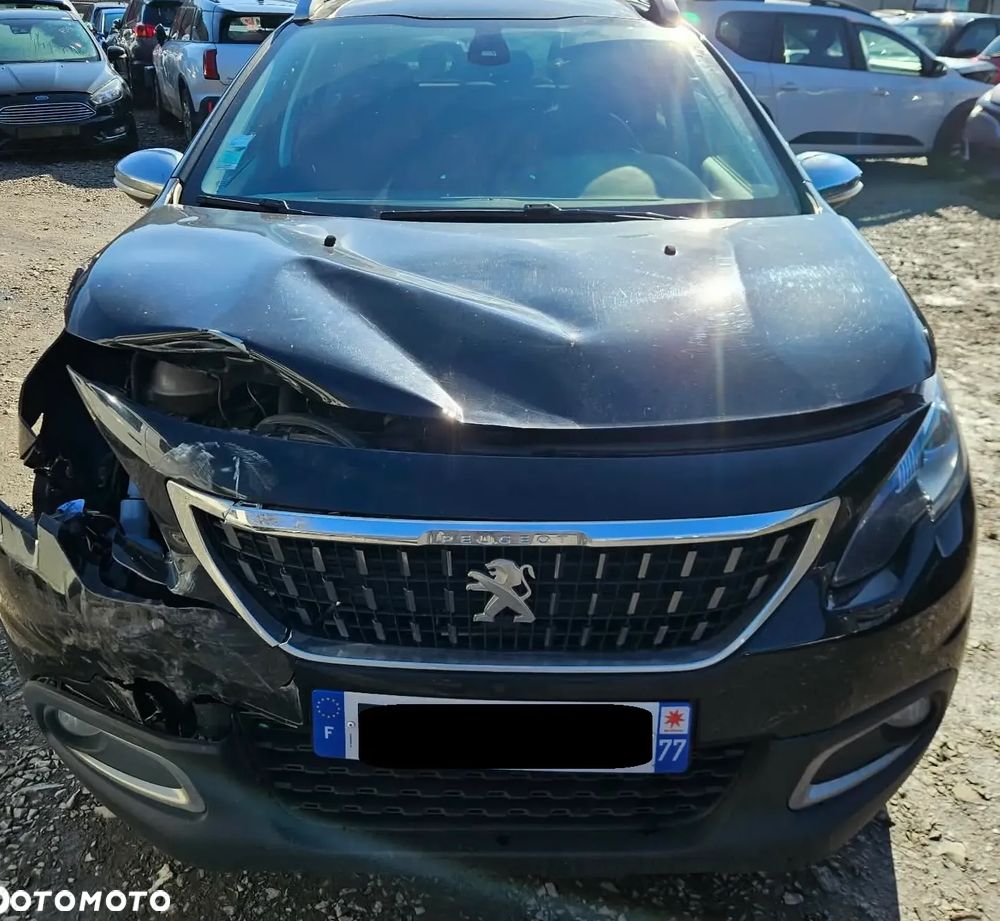 Peugeot 2008 PureTech 130 GPF Stop&Start Signature - 4