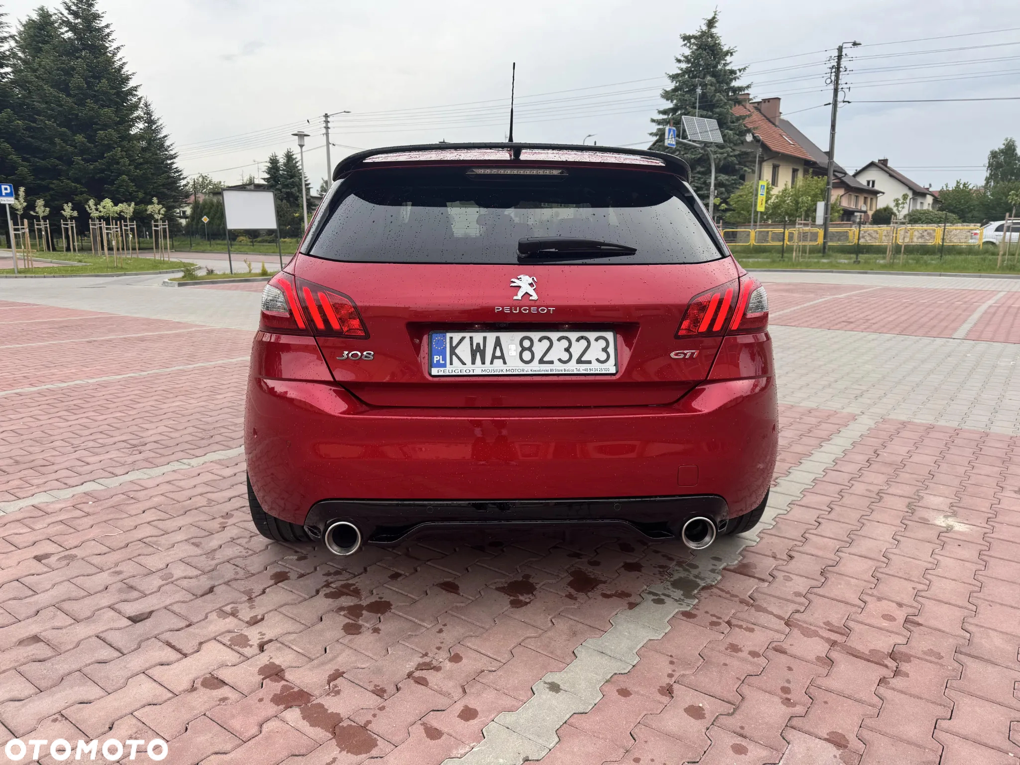 Peugeot 308 1.6 e-THP GTi by Sport S&S - 10