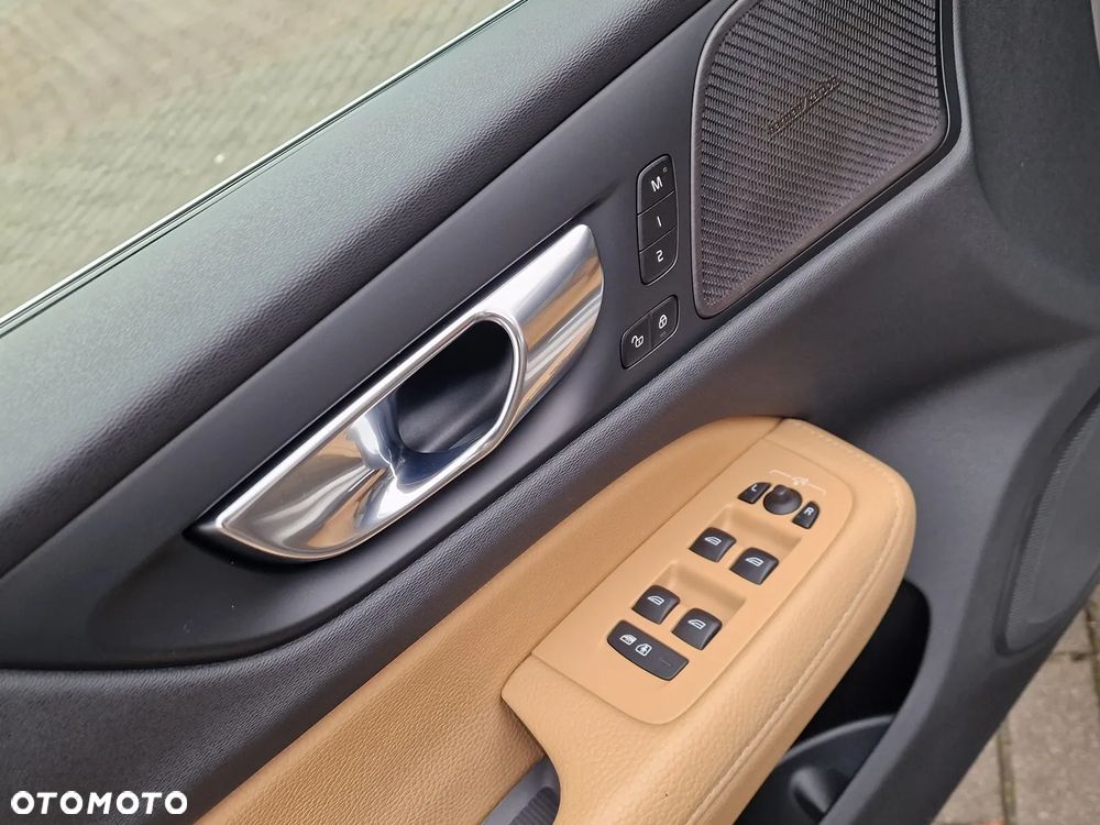 Volvo V60 D4 Geartronic Inscription - 24