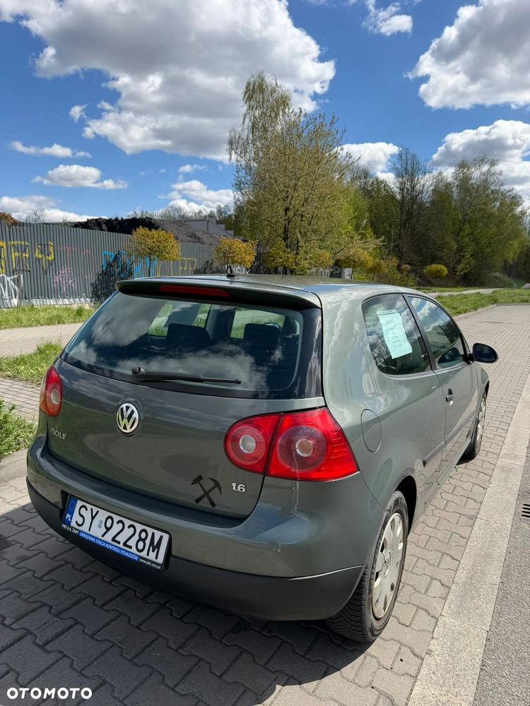 Volkswagen Golf - 4