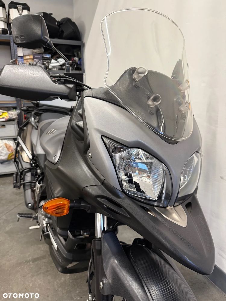 Suzuki V-STROM - 35
