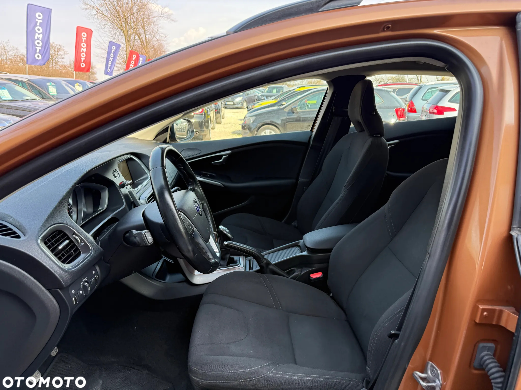 Volvo V40 D2 Momentum - 21