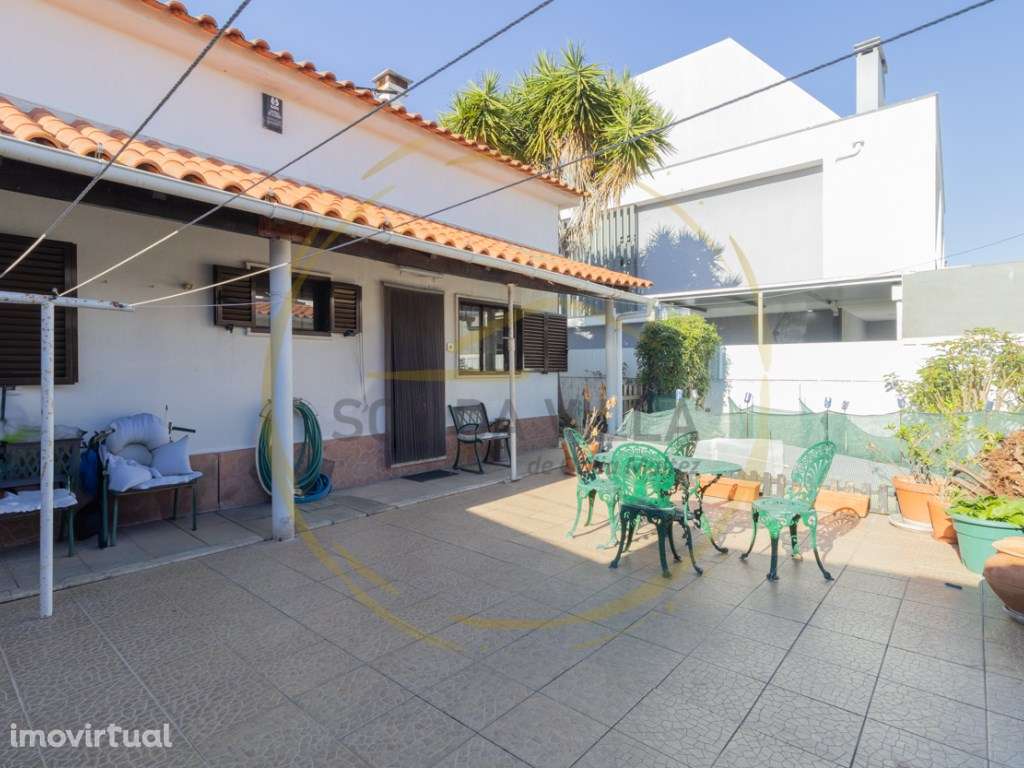 Moradia isolada térrea T4 - centro de Fernão Ferro - 365.000€ - Grande imagem: 2/48