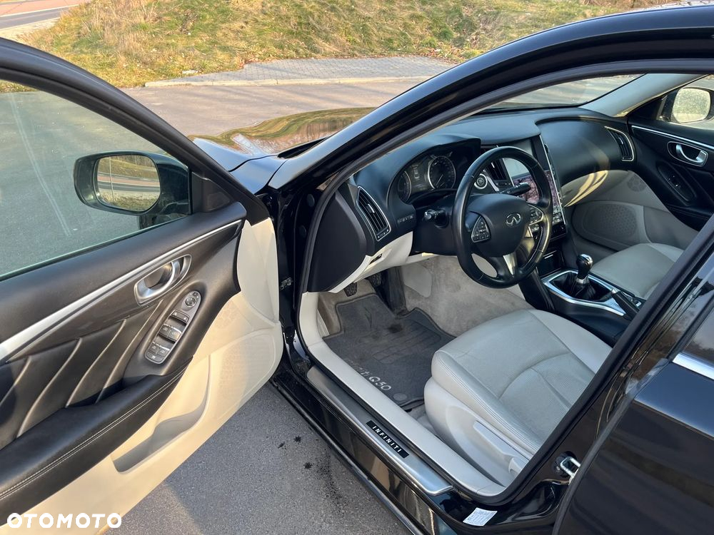 Infiniti Q50 2.2d Premium - 17