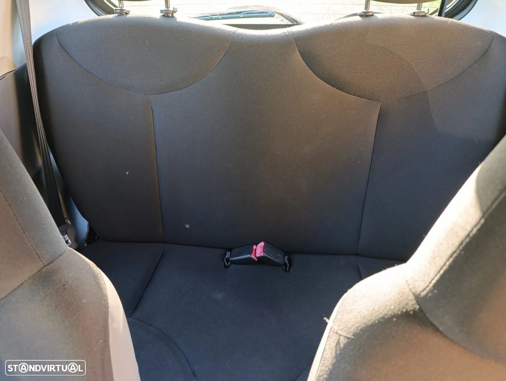 Toyota Aygo City - 10