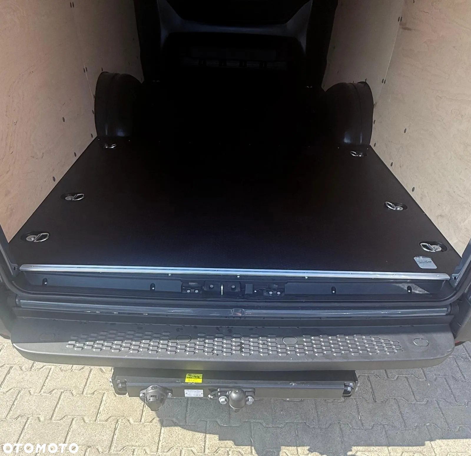 Iveco DAILY -AUTOMAT 7 OSOBOWE MAX DŁUGIE - ZABUDOWA W CENIE - 14
