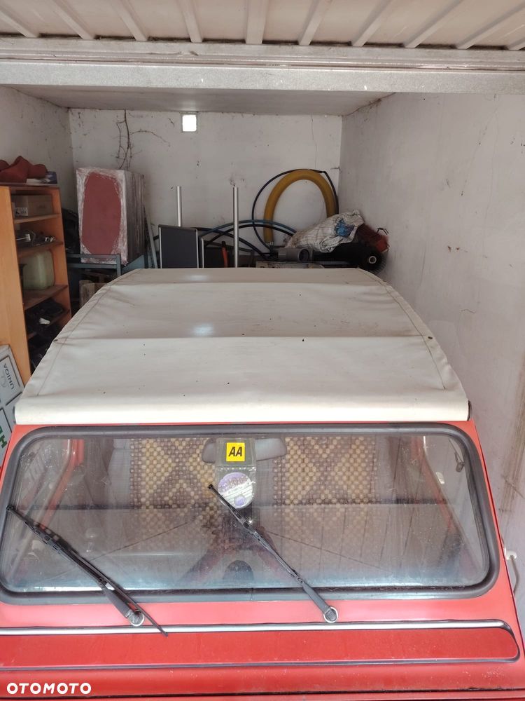 Citroën 2 CV 6 Spécial - 2
