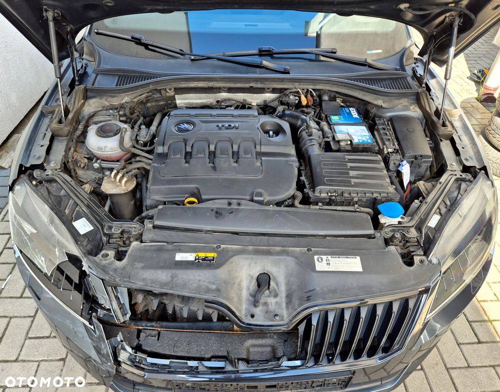 Skoda Superb 2.0 TDI 4x4 Sportline DSG - 11