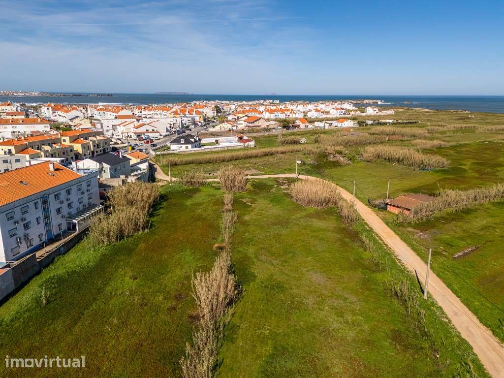 Terreno a 650m do mar com PIP para 16 lotes - Grande imagem: 4/9