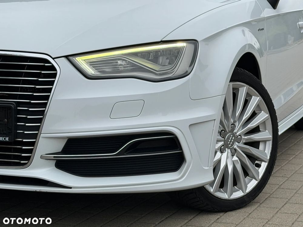 Audi A3 Sportback 1.4 TFSI e-tron S line Sportpaket - 30