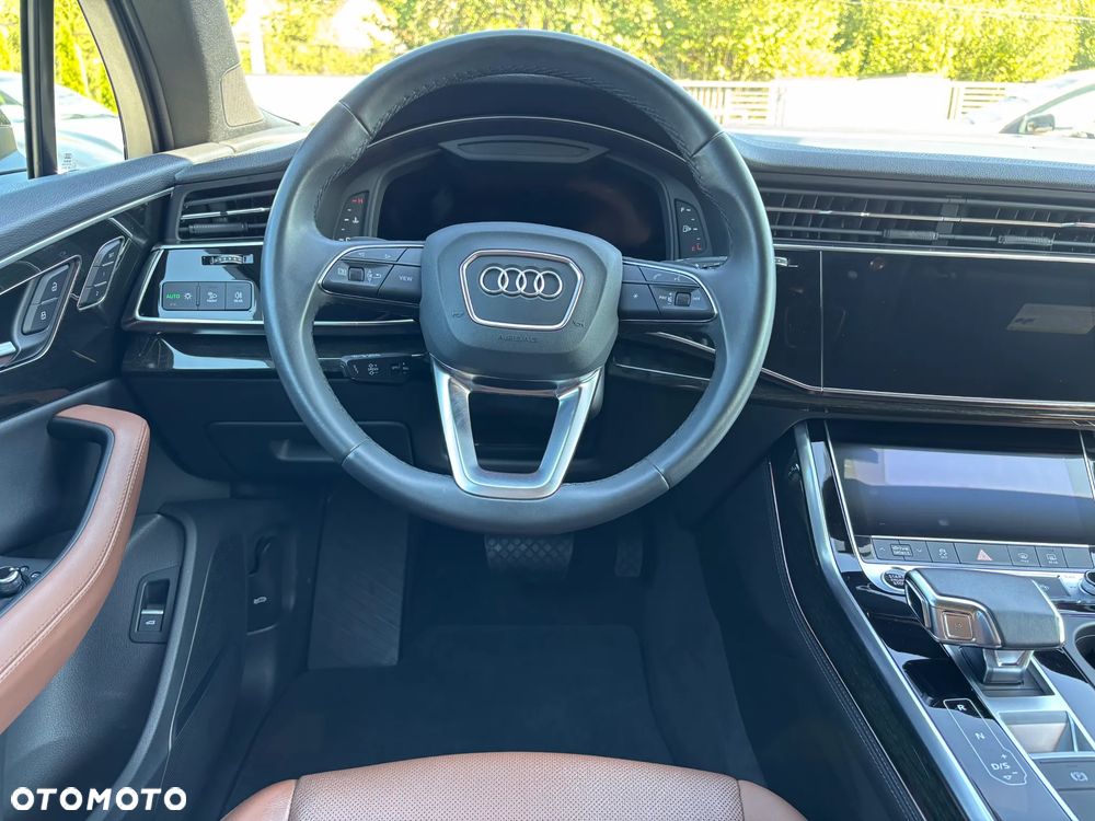 Audi Q7 55 TFSI quattro tiptronic S line - 28