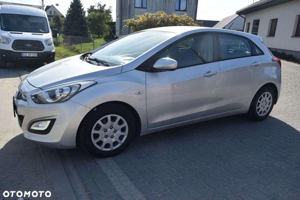 Hyundai i30 1.4 Classic + - 4