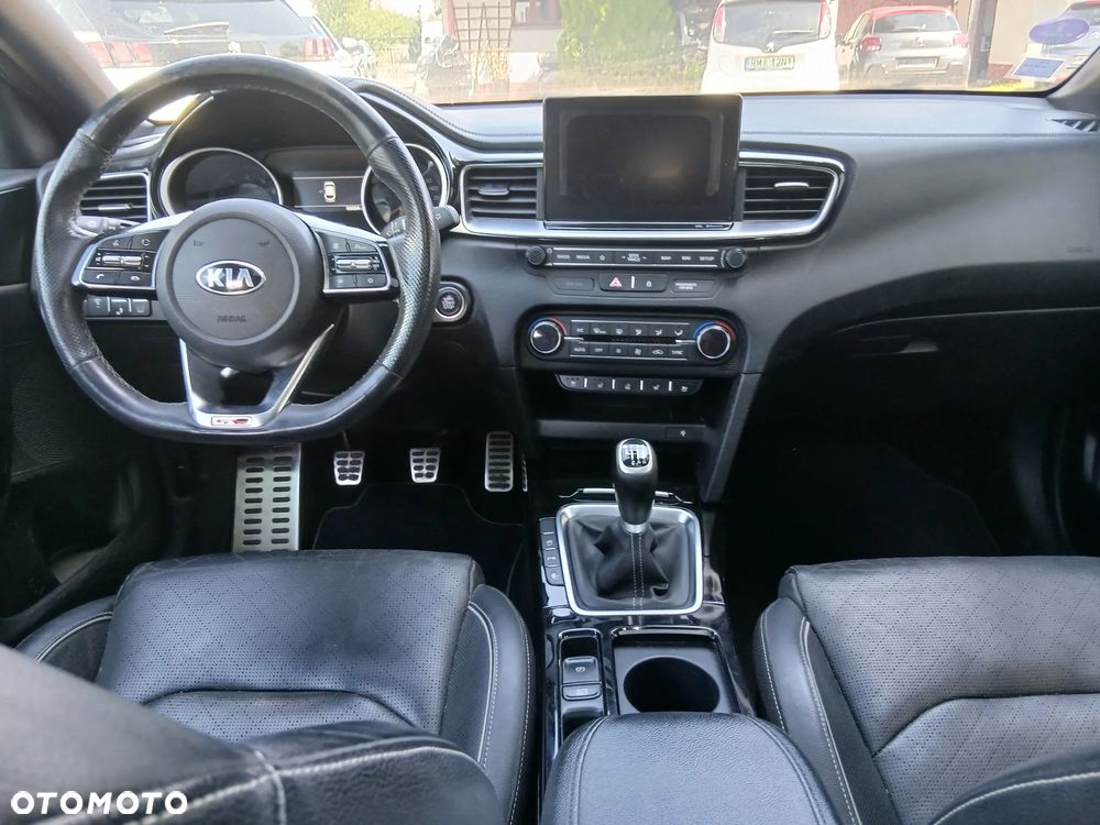 Kia ProCeed 1.4 T-GDI GT Line - 10
