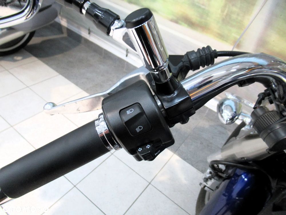 Yamaha XVS - 12
