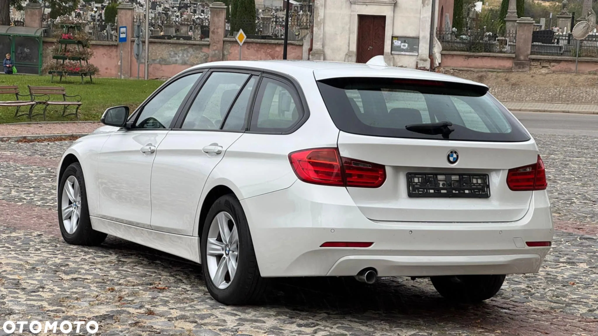 BMW Seria 3 316d - 22