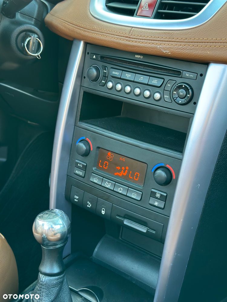 Peugeot 207 1.6 Turbo Platinum - 16