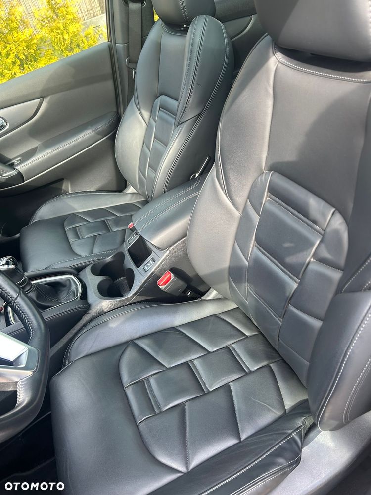 Nissan Qashqai 1.3 DIG-T Tekna - 16