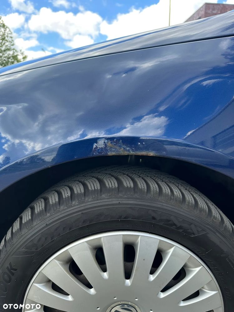 Volkswagen Passat 2.0 FSI Comfortline - 32