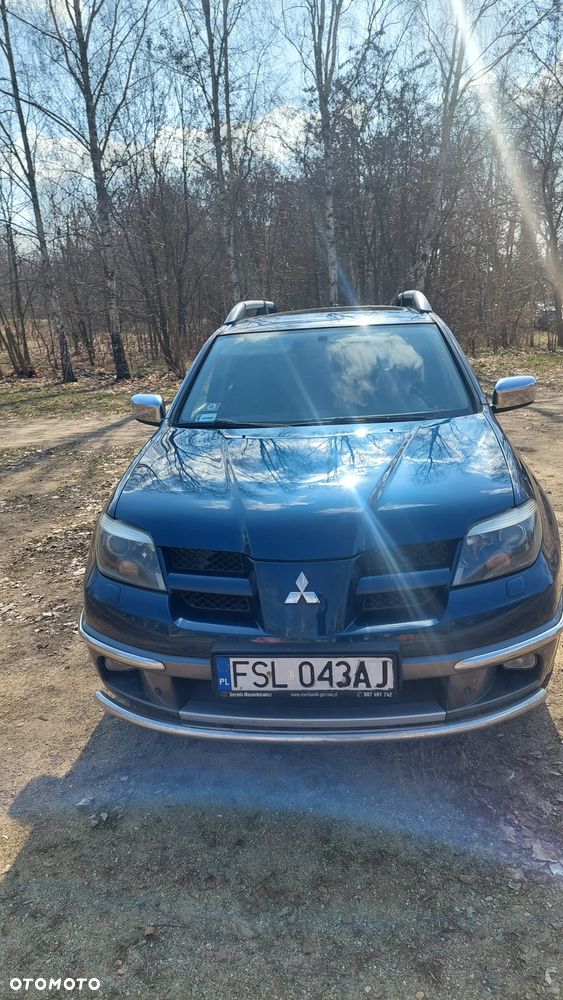 Mitsubishi Outlander - 6