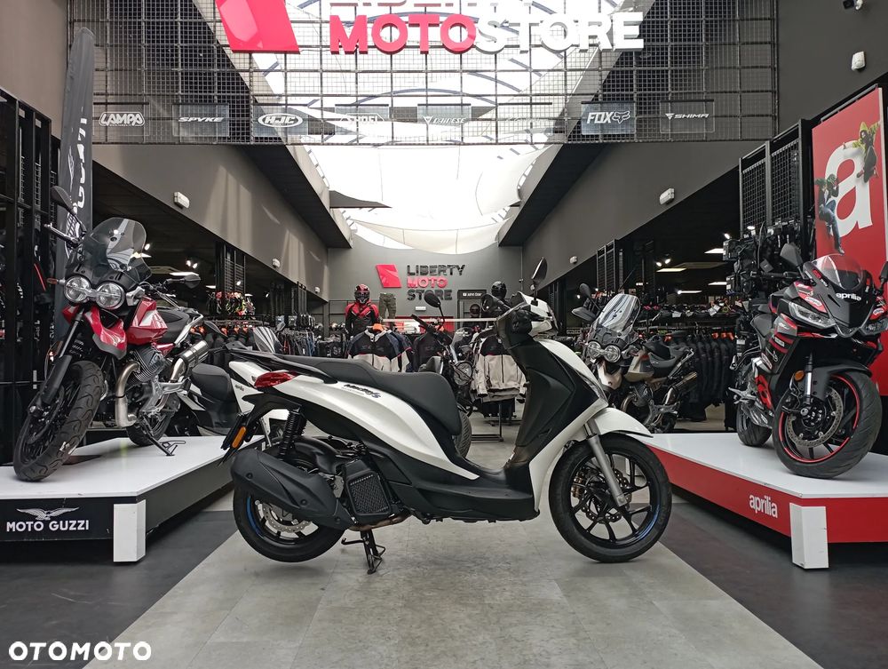 Piaggio Medley - 4