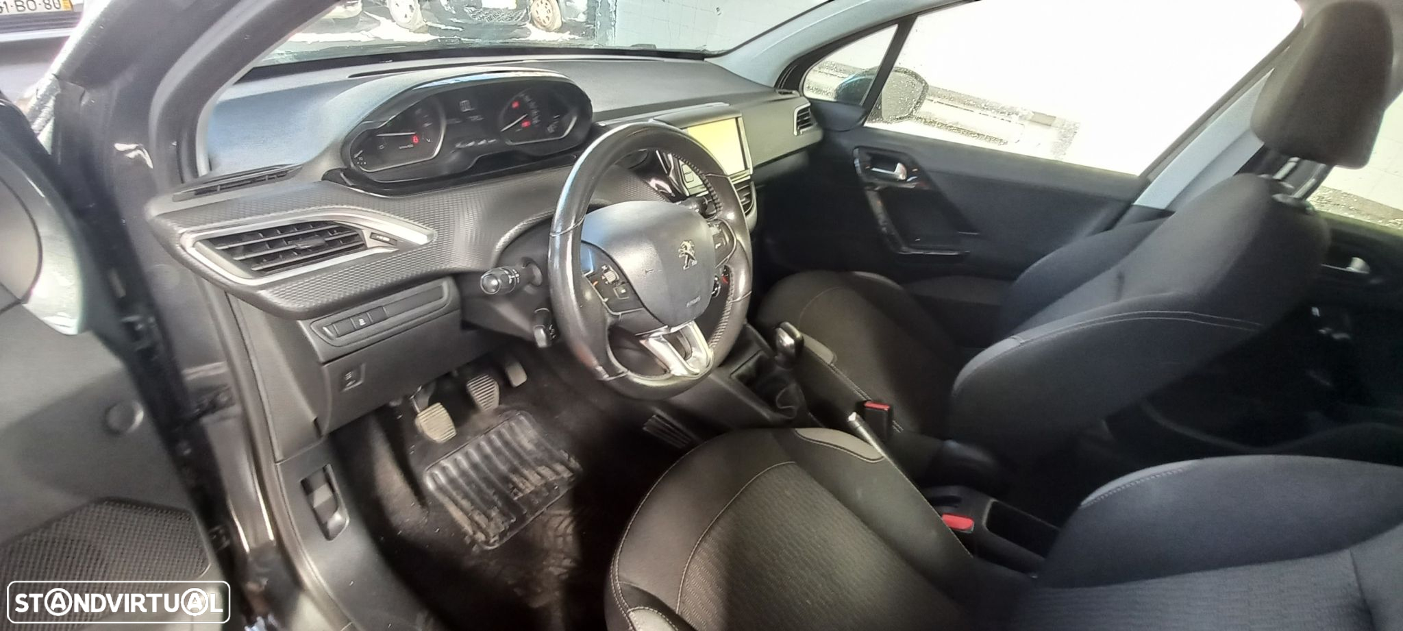Peugeot 208 1.2 PureTech Style - 4