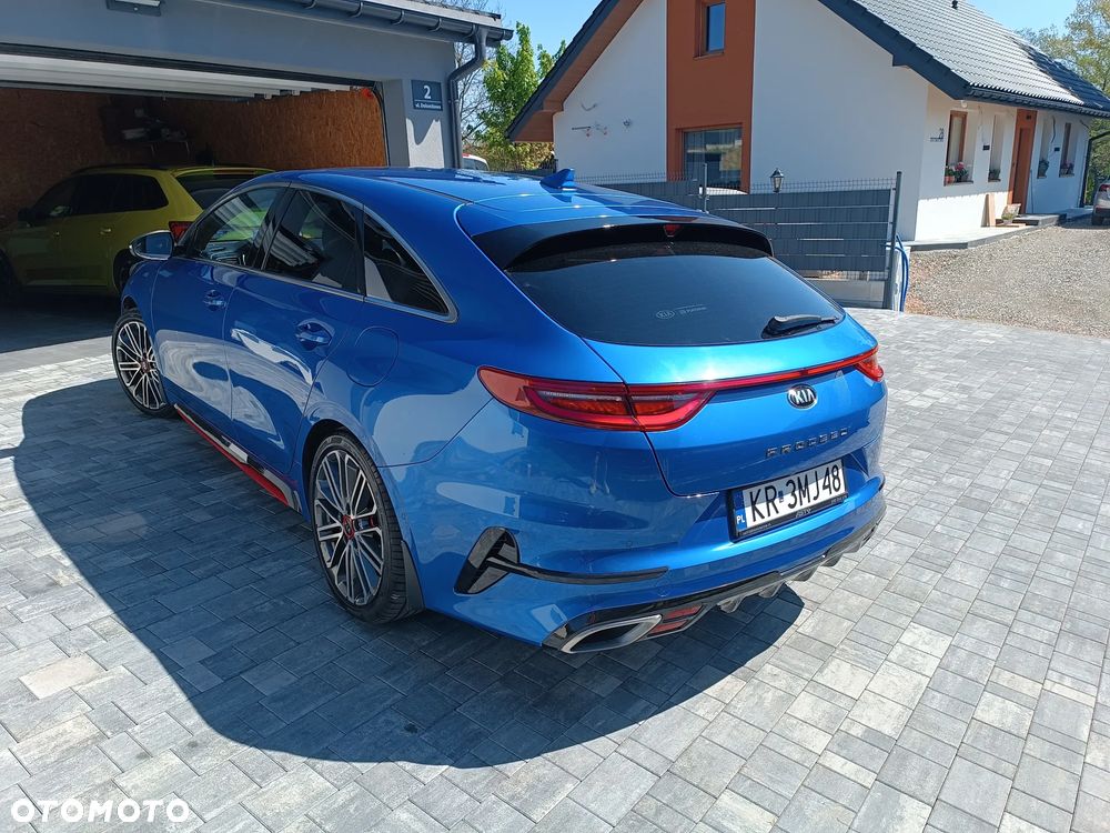 Kia ProCeed - 8