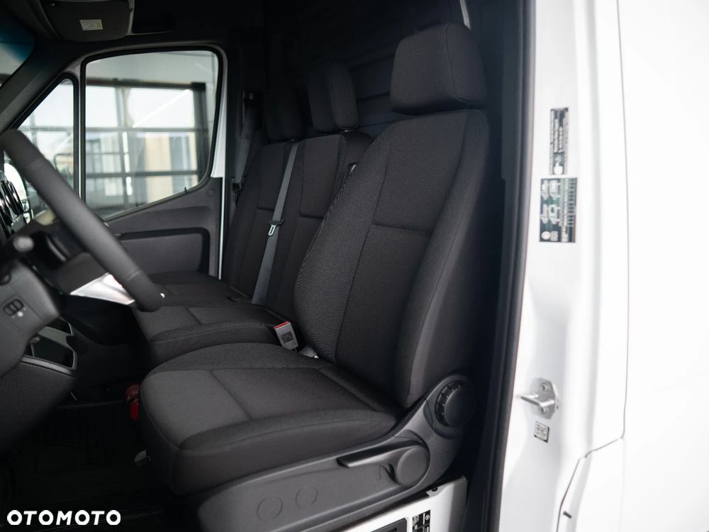 Mercedes-Benz Sprinter - 8