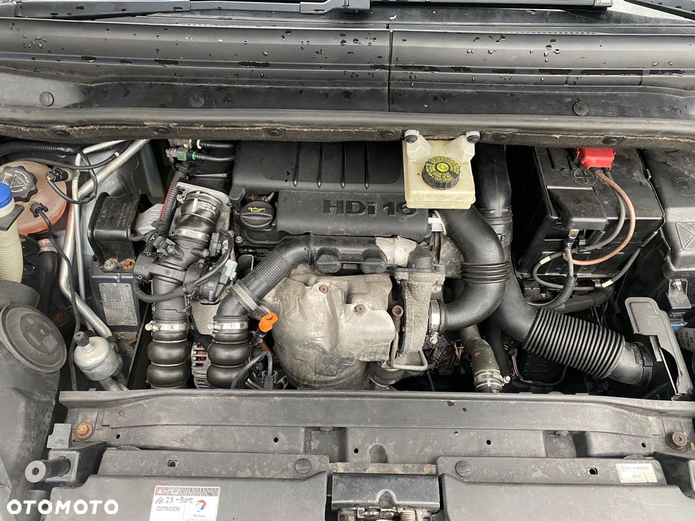 Citroën C4 Picasso 1.6 HDi FAP EGS6 C-Chic - 15