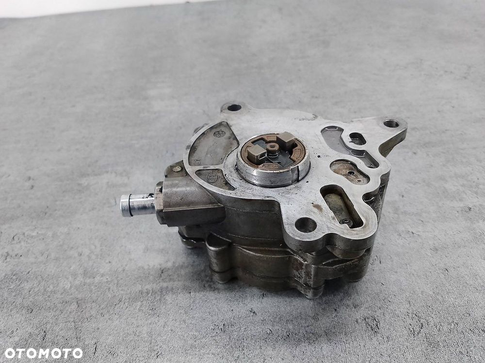 POMPA VACUM VW PASSAT B6 2.0 TDI - 4