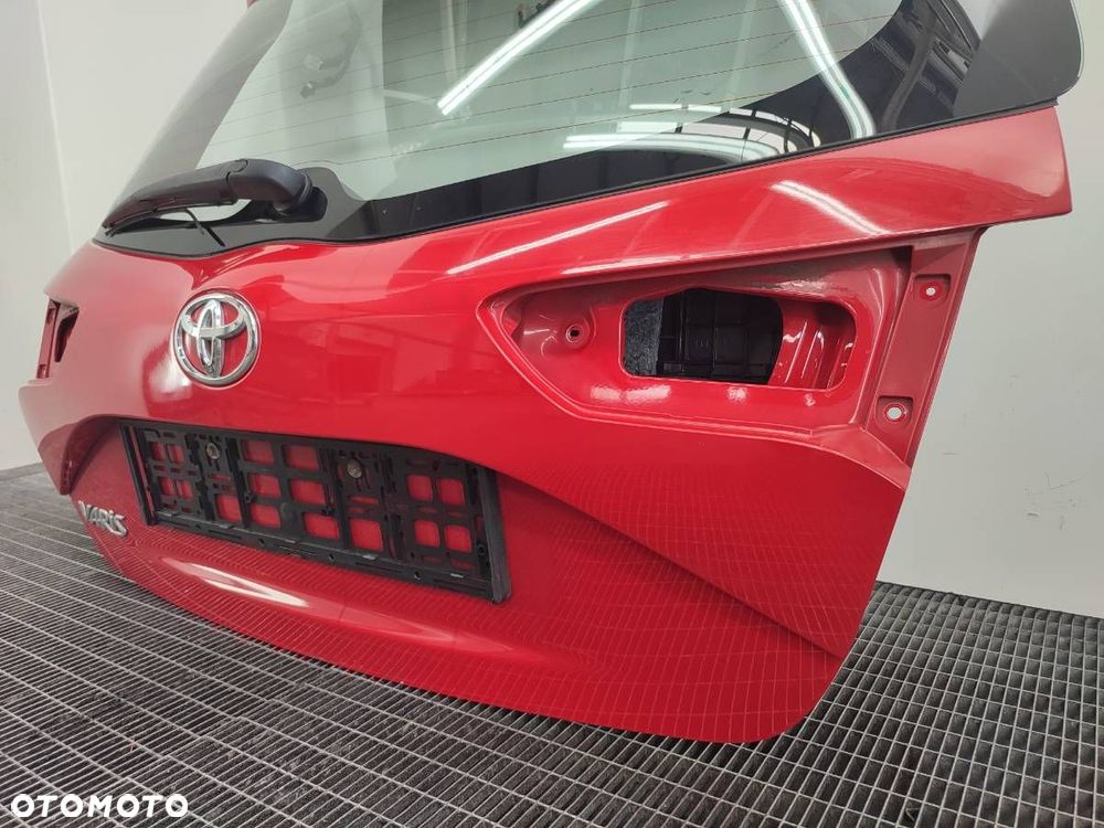 KLAPA TYŁ BAGAŻNIKA SZYBA TOYOTA YARIS III 3P0 CZERWONA - 5
