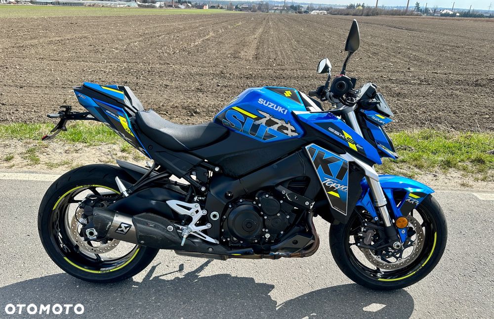 Suzuki GSX - 3