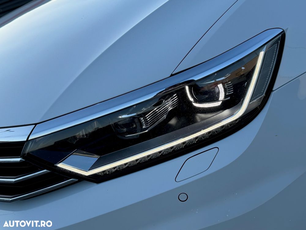 Volkswagen Passat Alltrack 2.0 TDI DSG 4Motion - 11