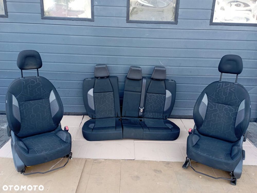 PEUGEOT 2008 FOTELE SIEDZENIA EUROPA KOMPLET - 1