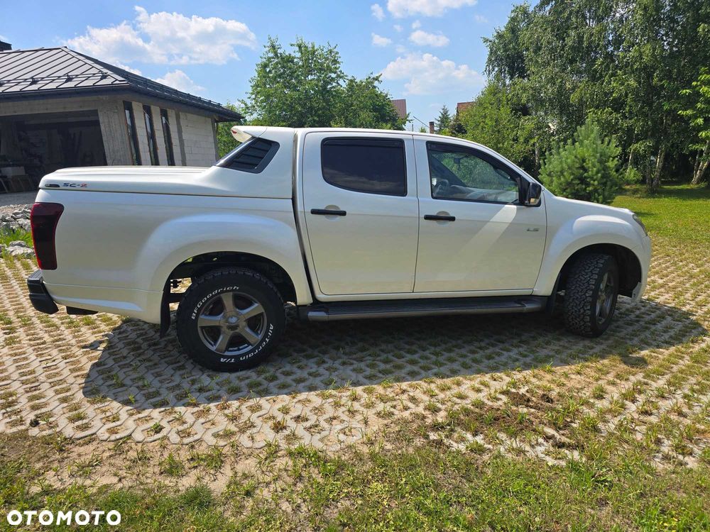 Isuzu D-Max - 4