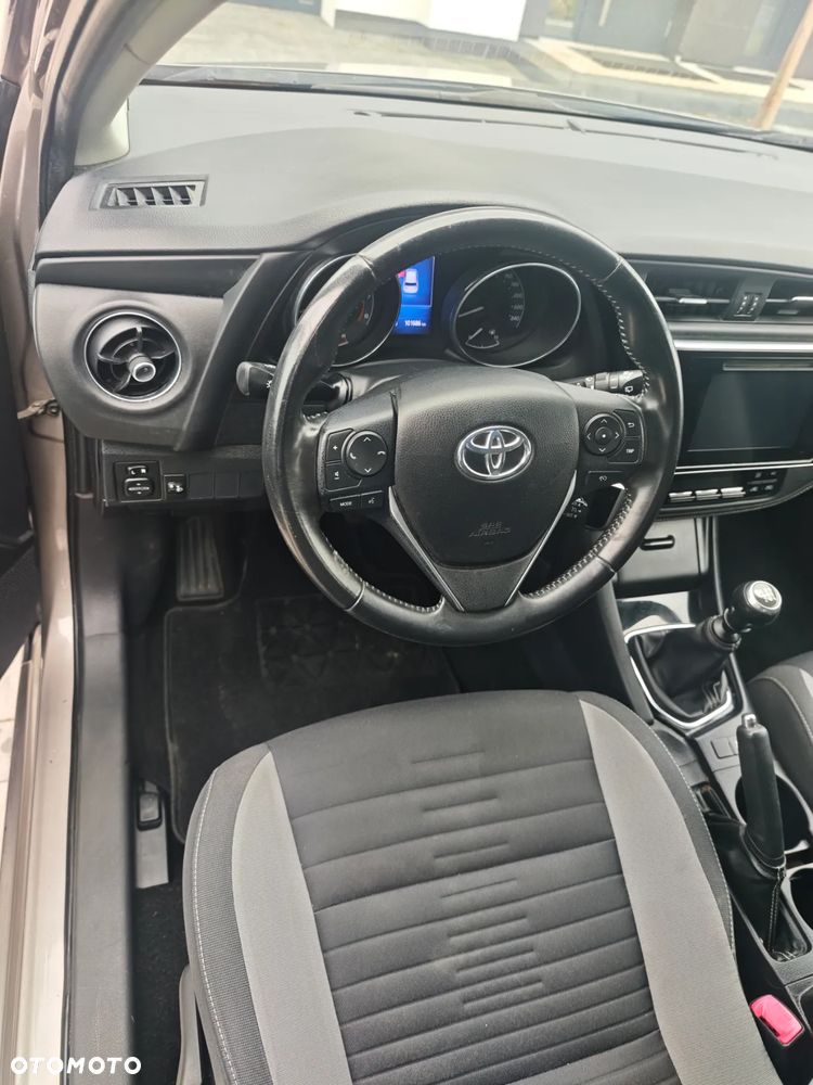Toyota Auris 1.33 VVT-i Comfort - 12