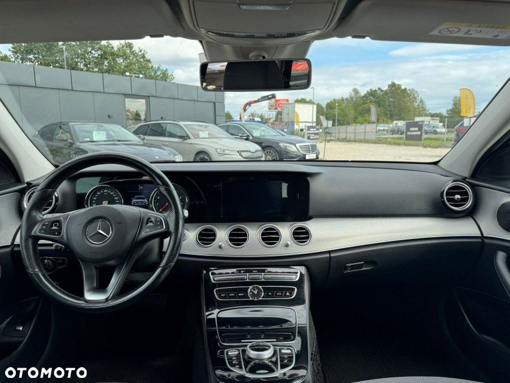 Mercedes-Benz Klasa E 200 T 7G-TRONIC Avantgarde - 15