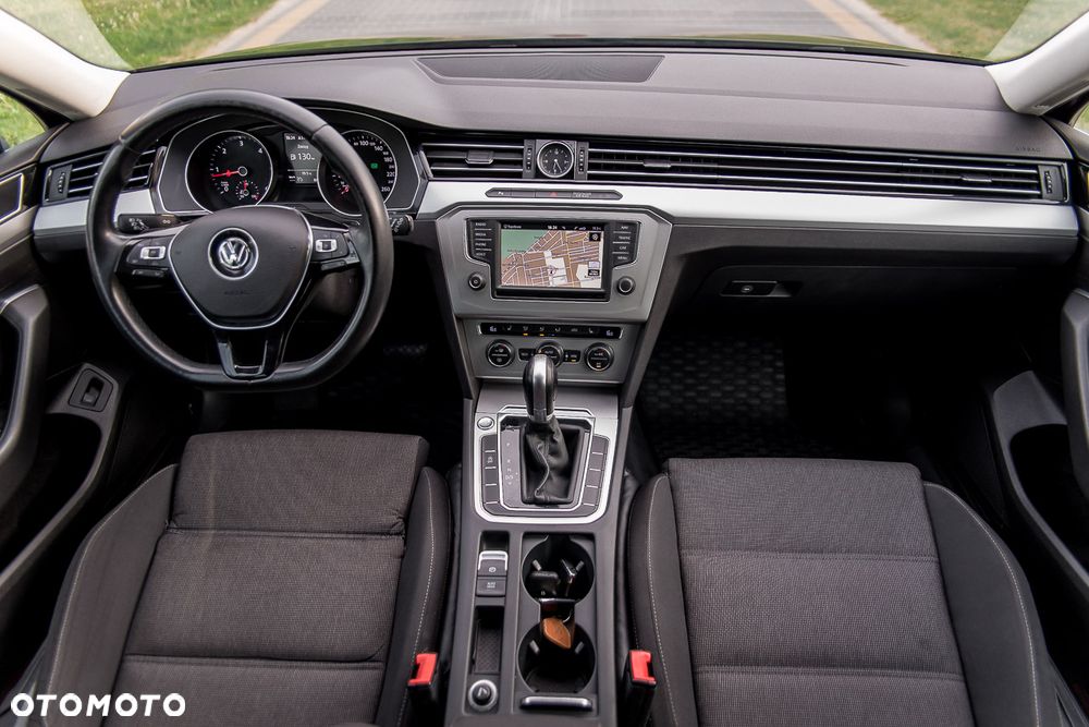 Volkswagen Passat 2.0 TDI BMT Comfortline DSG - 16