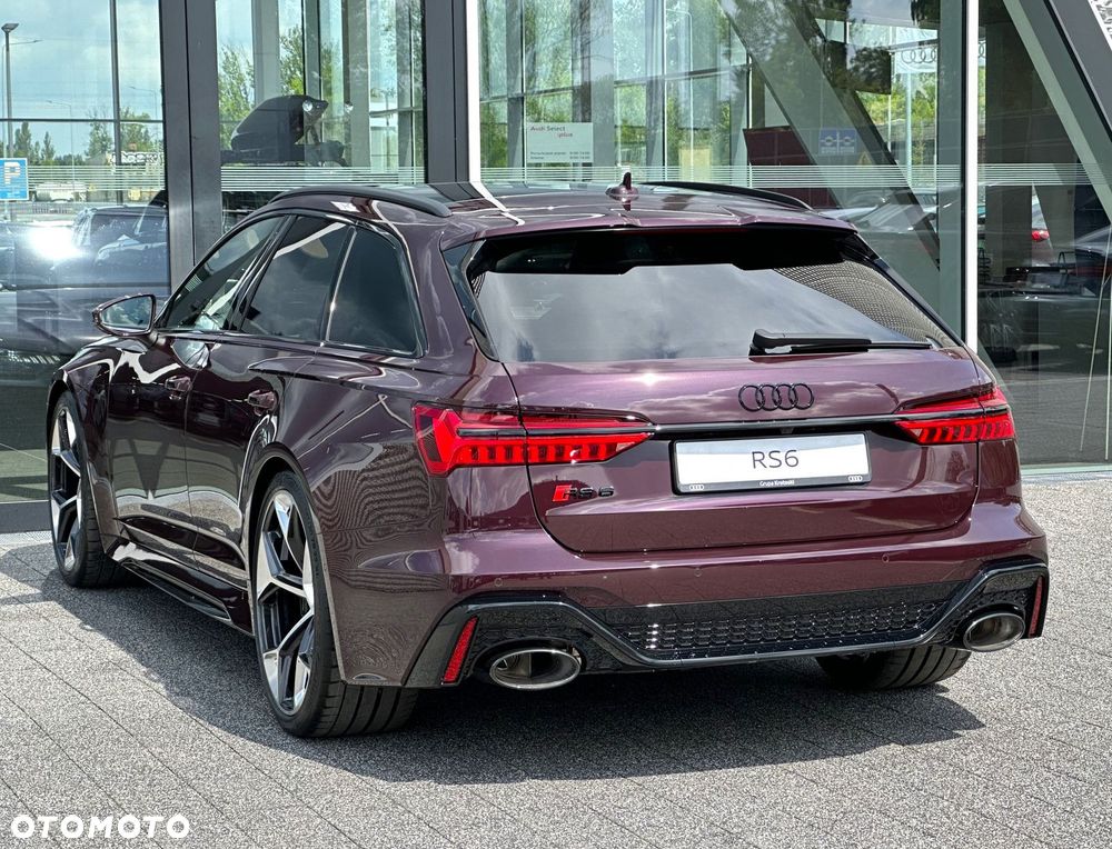 Audi RS6 Avant - 10