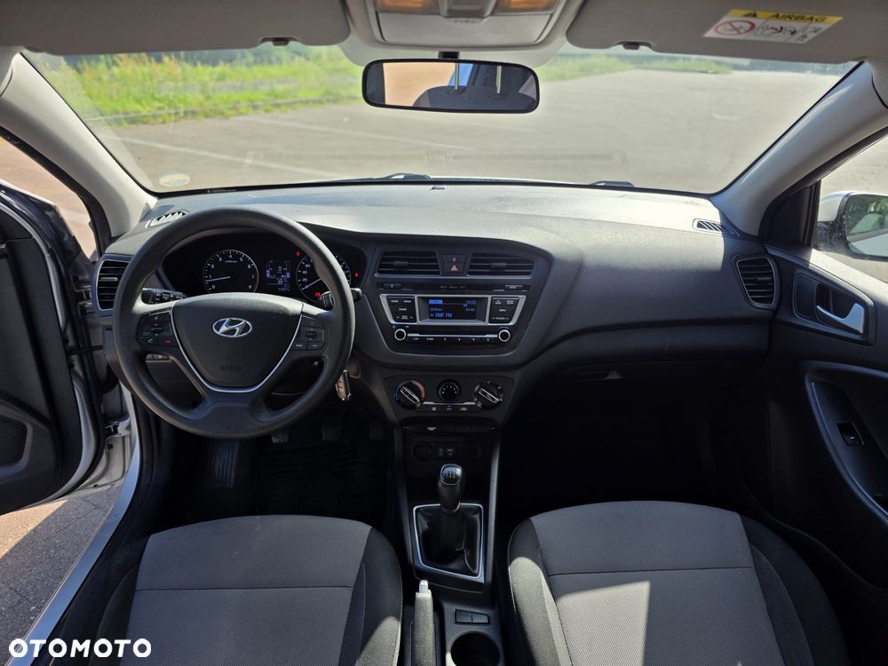 Hyundai i20 1.2 BlueDrive Classic - 11