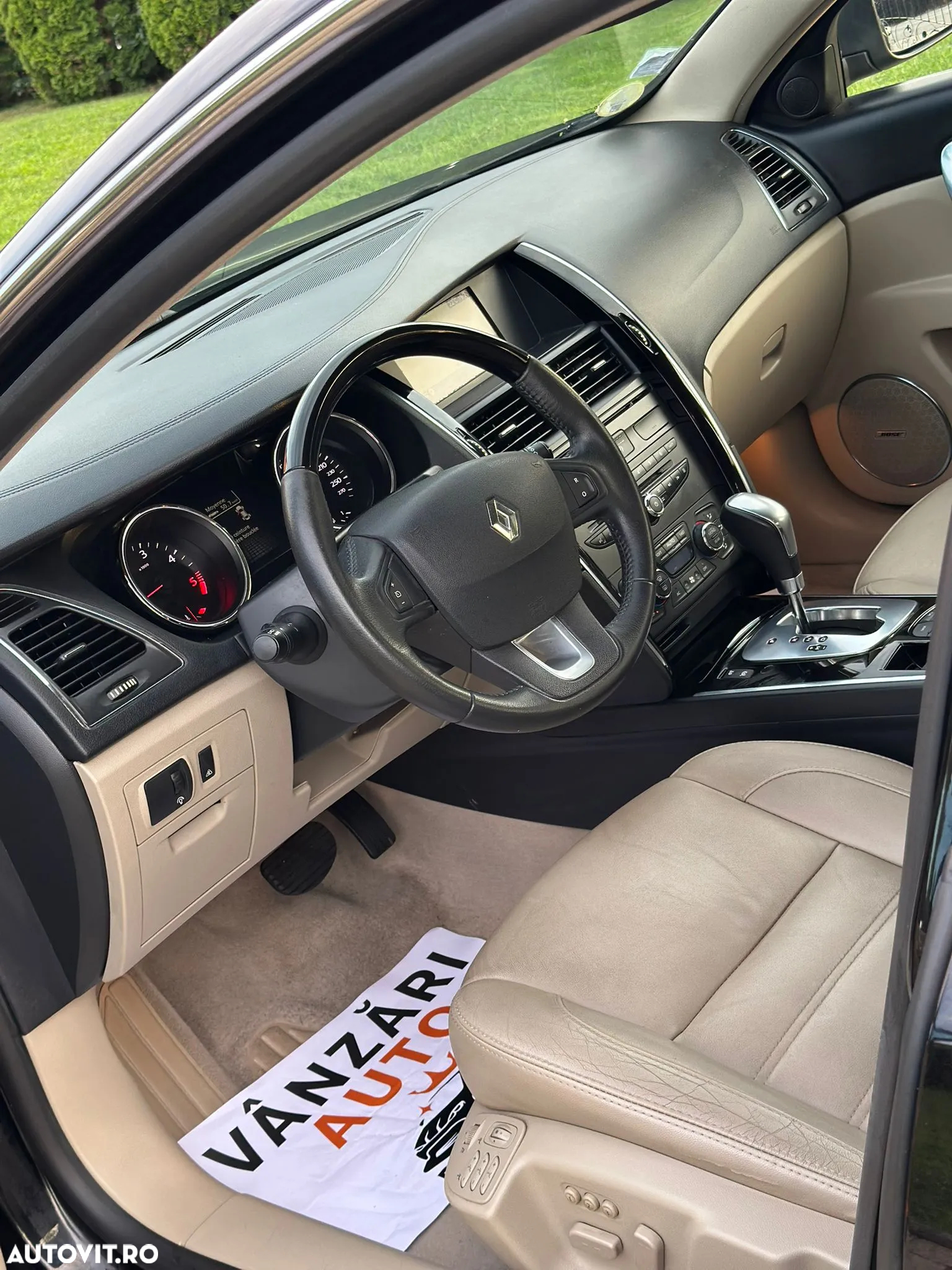 Renault Latitude 2.0 dCi Initiale Aut. - 15