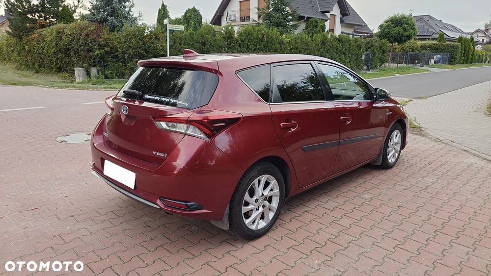 Toyota Auris Hybrid 135 Prestige - 3